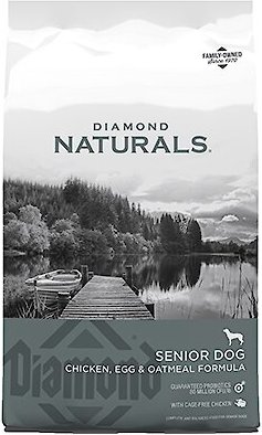 Diamond Naturals Senior Formula Dry Dog Food review